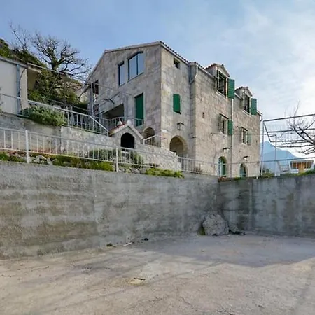 Апартаменти With Parking Space Brela, Makarska - 27684